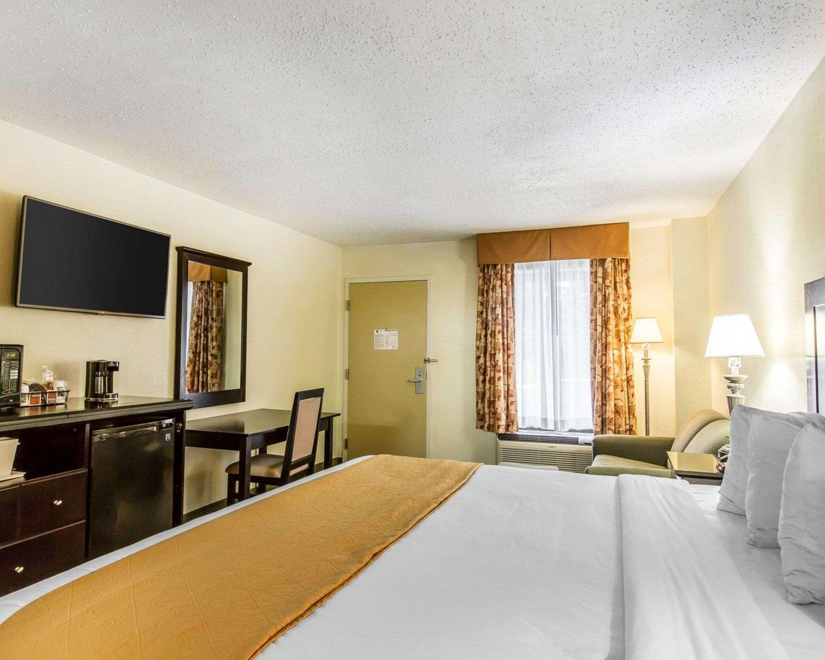 Quality Inn & Suites Conference Center Statesboro Historic District Εξωτερικό φωτογραφία