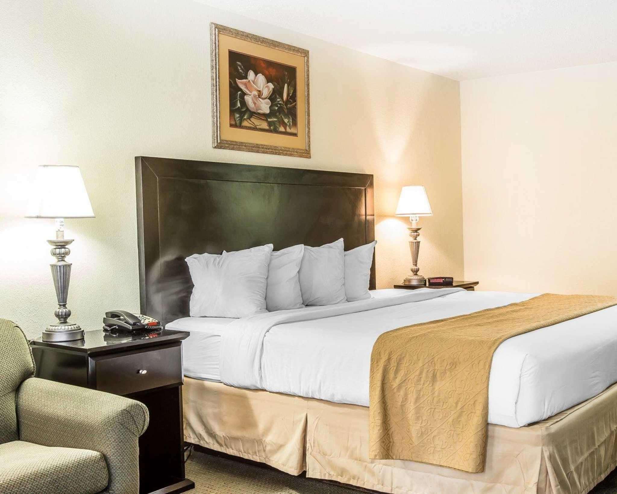 Quality Inn & Suites Conference Center Statesboro Historic District Εξωτερικό φωτογραφία