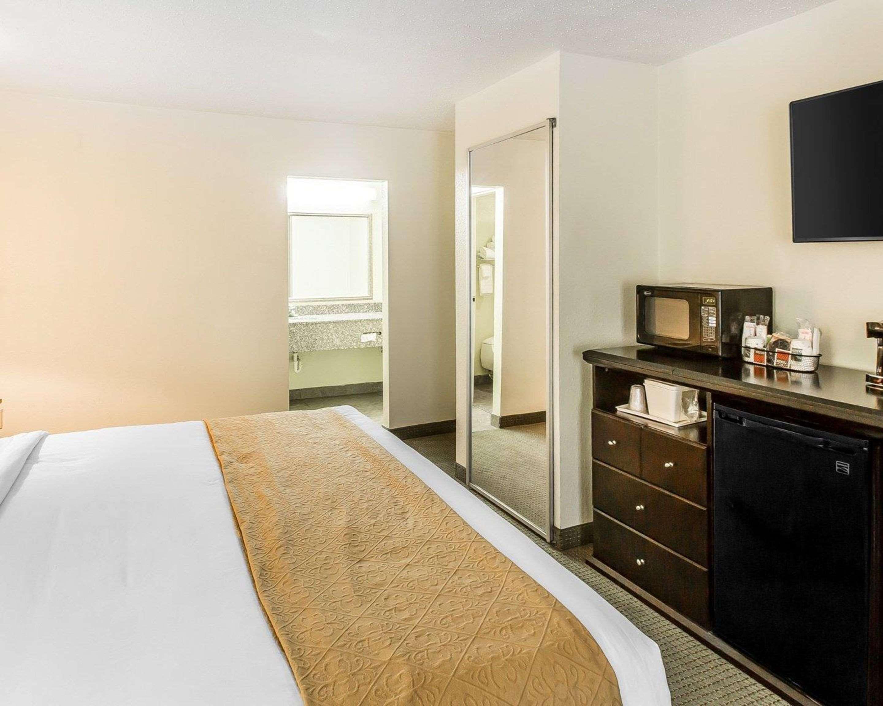 Quality Inn & Suites Conference Center Statesboro Historic District Εξωτερικό φωτογραφία