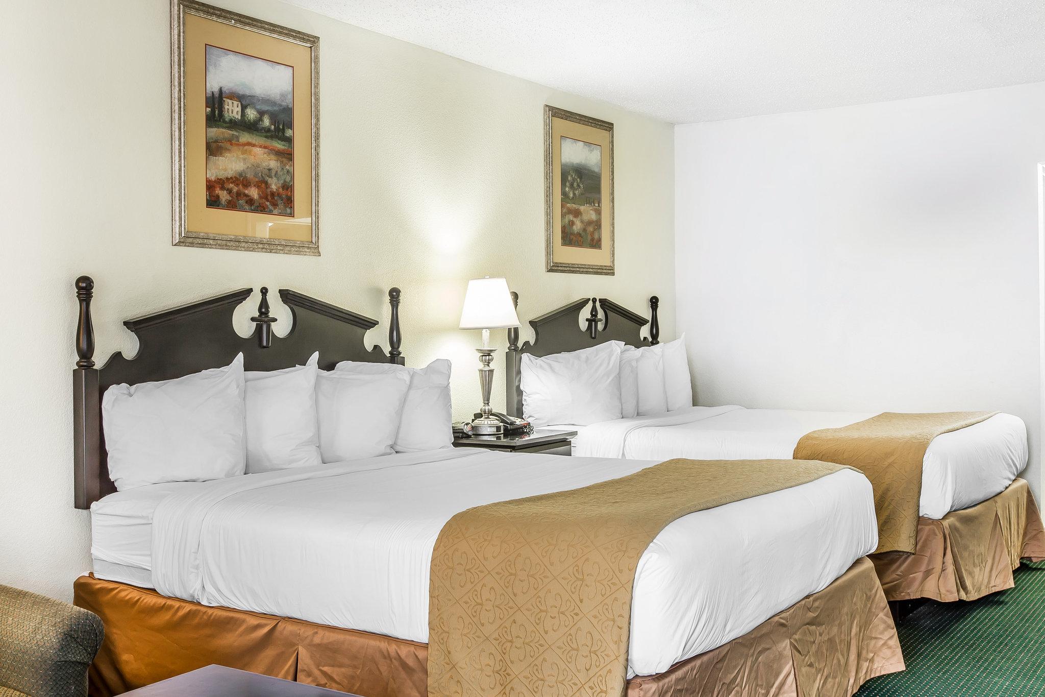 Quality Inn & Suites Conference Center Statesboro Historic District Εξωτερικό φωτογραφία