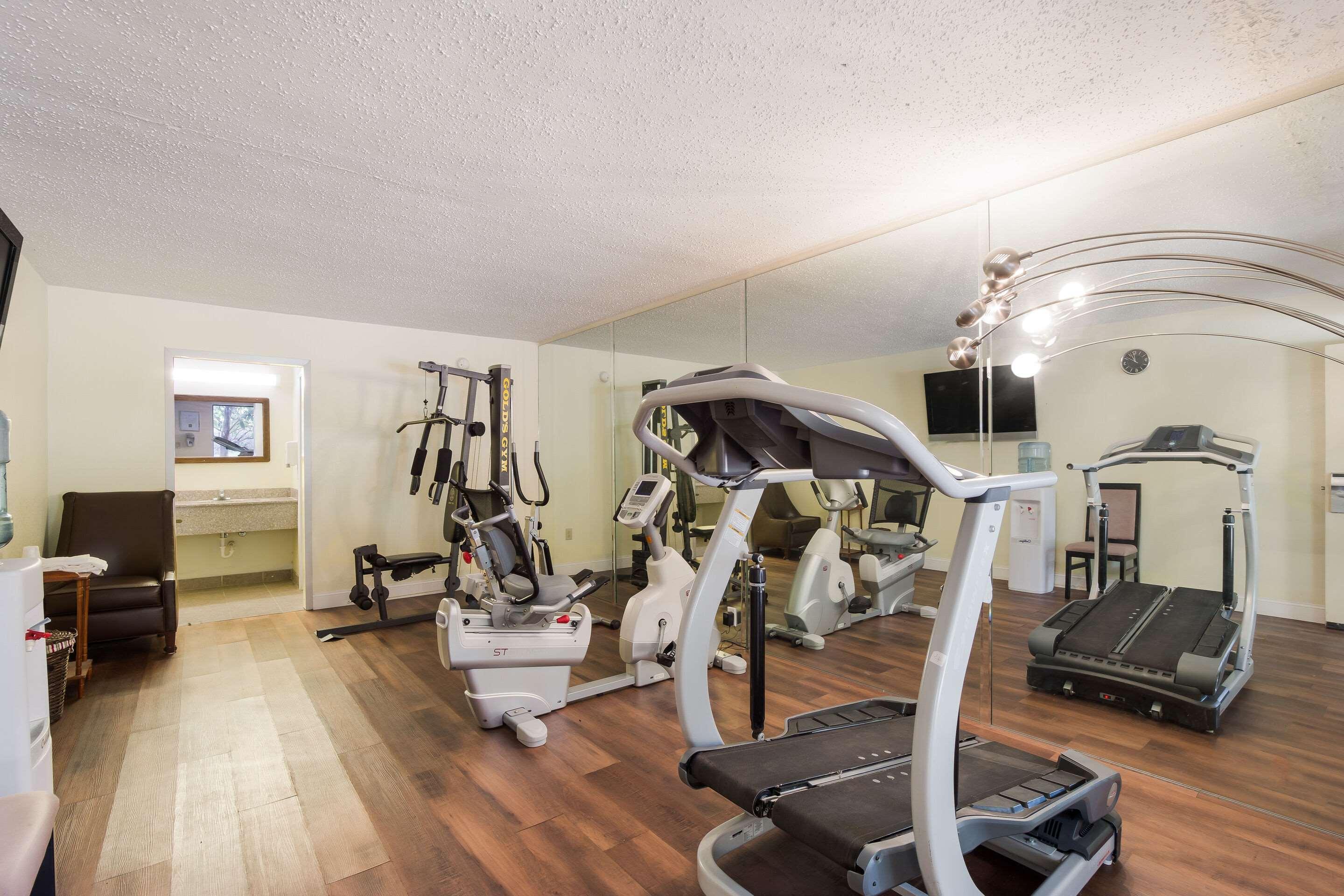 Quality Inn & Suites Conference Center Statesboro Historic District Εξωτερικό φωτογραφία