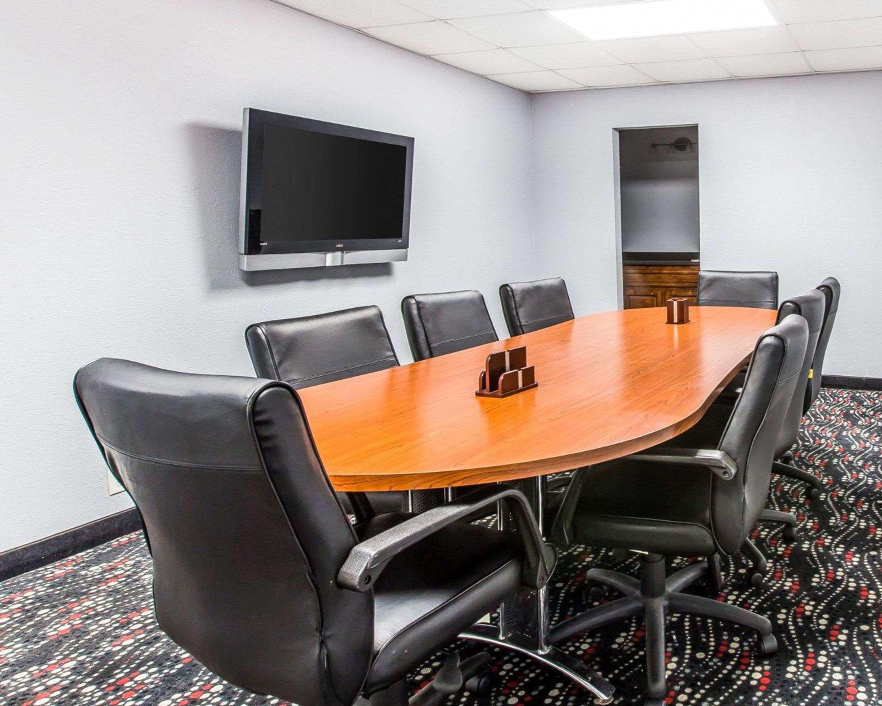 Quality Inn & Suites Conference Center Statesboro Historic District Εξωτερικό φωτογραφία